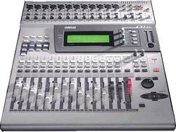 Console Yamaha 01V